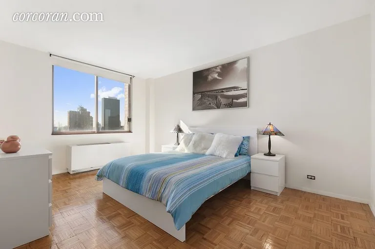 New York City Real Estate | View 350 West 50th Street, 27C | room 1 | View 2