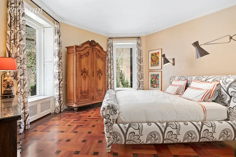 New York City Real Estate | View 3 Gramercy Park West, 2 FL | master bedroom | View 9