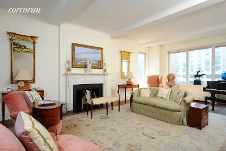 New York City Real Estate | View 1095 Park Avenue, 7A | 2 Beds, 2 Baths | View 1