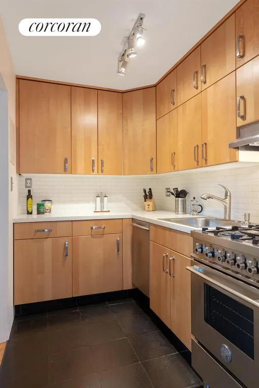 New York City Real Estate | View 368 Adelphi Street, 1 | Kitchen | View 15