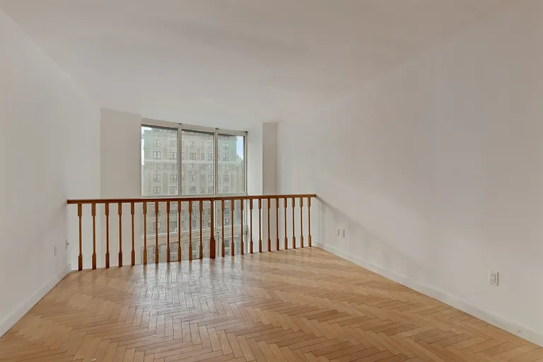 New York City Real Estate | View 201 West 72nd Street, 10M | Bedroom | View 8