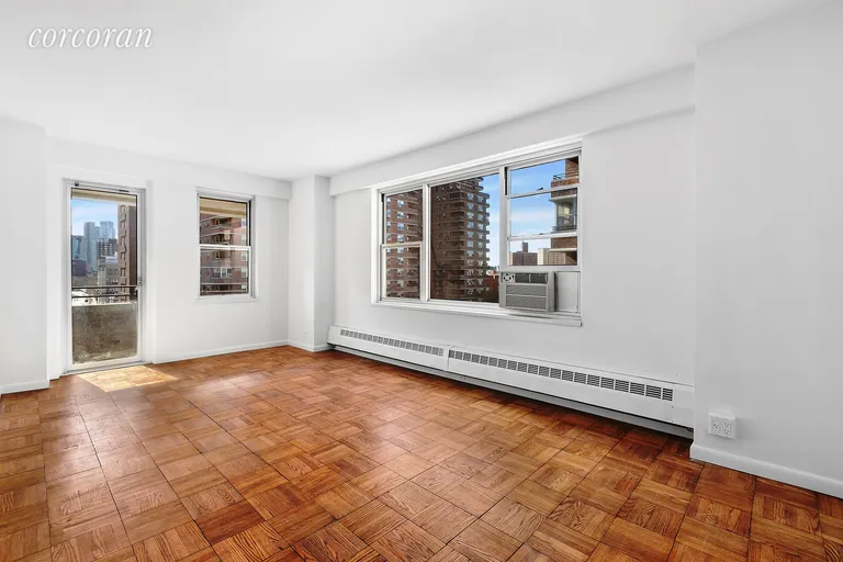 New York City Real Estate | View 475 Fdr Drive, L1004 | room 1 | View 2