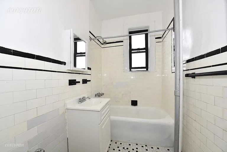 New York City Real Estate | View 26-80 30th Street, 4F | room 7 | View 8
