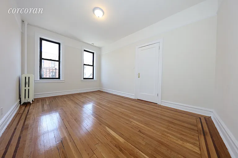 New York City Real Estate | View 31-50 33rd Street, 8B | room 3 | View 4