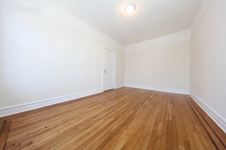 New York City Real Estate | View 31-50 33rd Street, 8B | room 5 | View 6