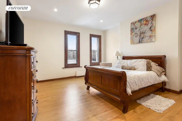 New York City Real Estate | View 116 West 118th Street, 2 | room 7 | View 8