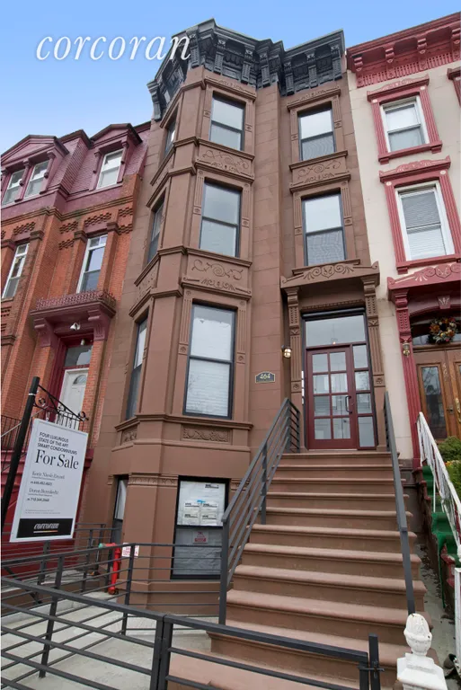New York City Real Estate | View 464 Putnam Avenue, 4 | 2 Beds, 2 Baths | View 1