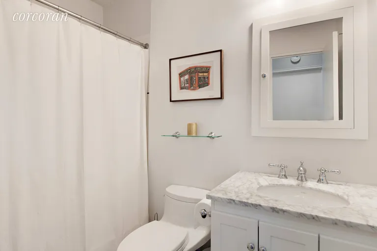 New York City Real Estate | View 178 East 80th Street, 5B | room 3 | View 4
