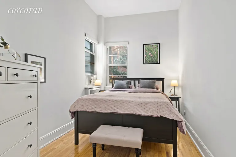 New York City Real Estate | View 42 East 73rd Street, 3B | room 3 | View 4