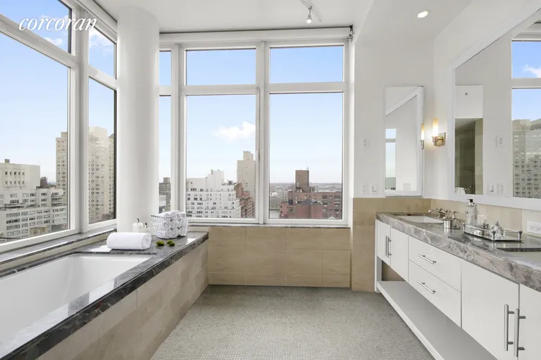 New York City Real Estate | View 408 East 79th Street, PHB | room 8 | View 9
