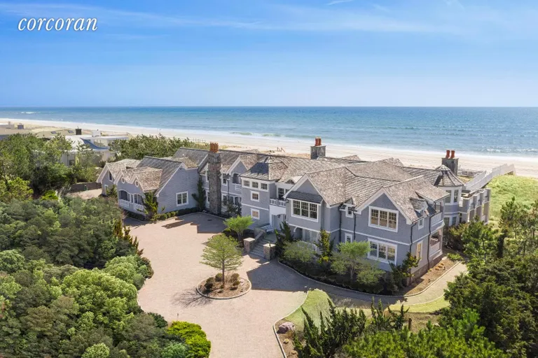 New York City Real Estate | View 59 Dune Road | 8 Beds, 9 Baths | View 1