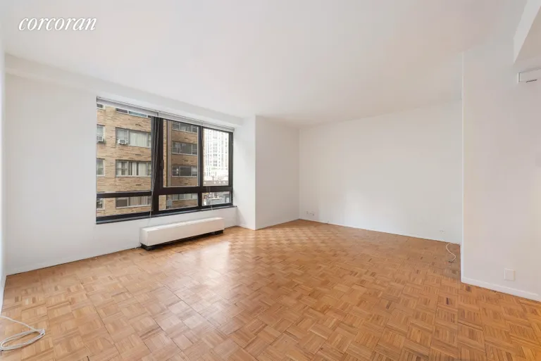 New York City Real Estate | View 100 United Nations Plaza, 8F | 1 Bed, 1 Bath | View 1