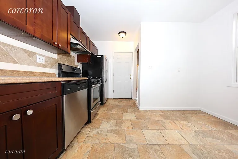 New York City Real Estate | View 41-13 31st Avenue, 3F | room 11 | View 12
