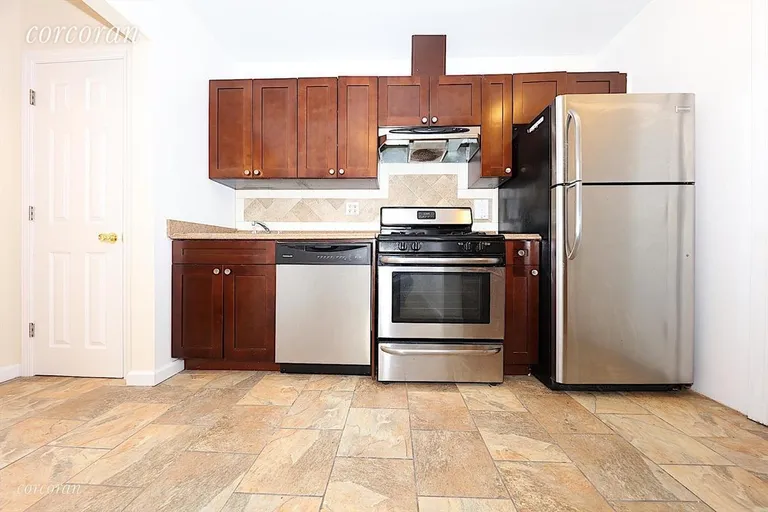 New York City Real Estate | View 41-13 31st Avenue, 3F | room 10 | View 11
