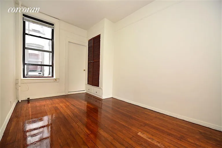 New York City Real Estate | View 30-18 43rd Street, 5 | room 4 | View 5