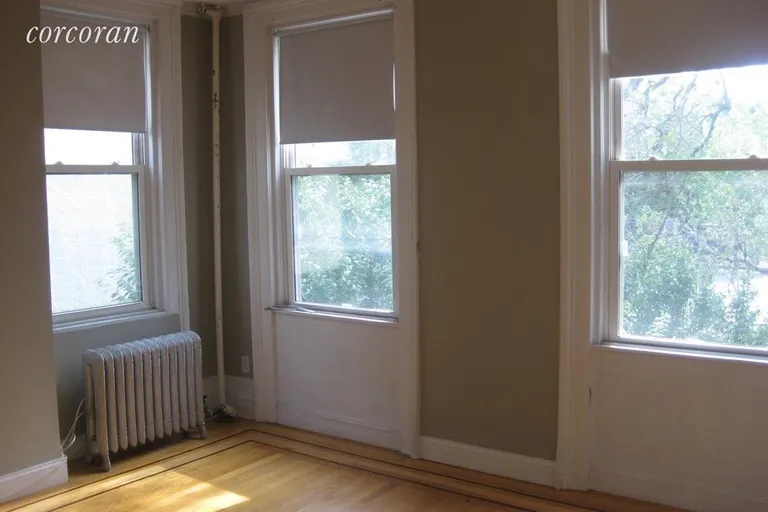 New York City Real Estate | View 123 Clermont Avenue, 2 | room 1 | View 2