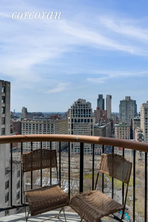 New York City Real Estate | View 45 East 25th Street, 28A | PRIVATE BALCONY WITH PARK AND SKYLINE VIEW! | View 2