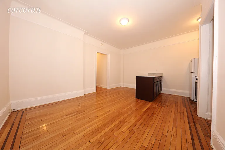 New York City Real Estate | View 25-41 30th Road, 1-E | room 3 | View 4