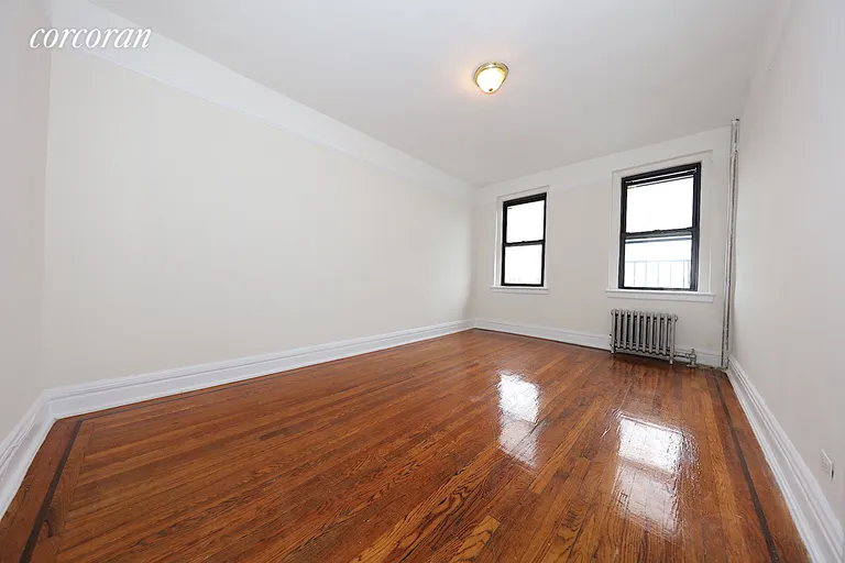 New York City Real Estate | View 25-90 35th Street, 5-J | room 2 | View 3
