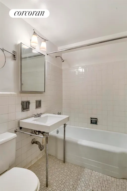 New York City Real Estate | View 525 East 86th Street, 10F | Master Bathroom | View 8