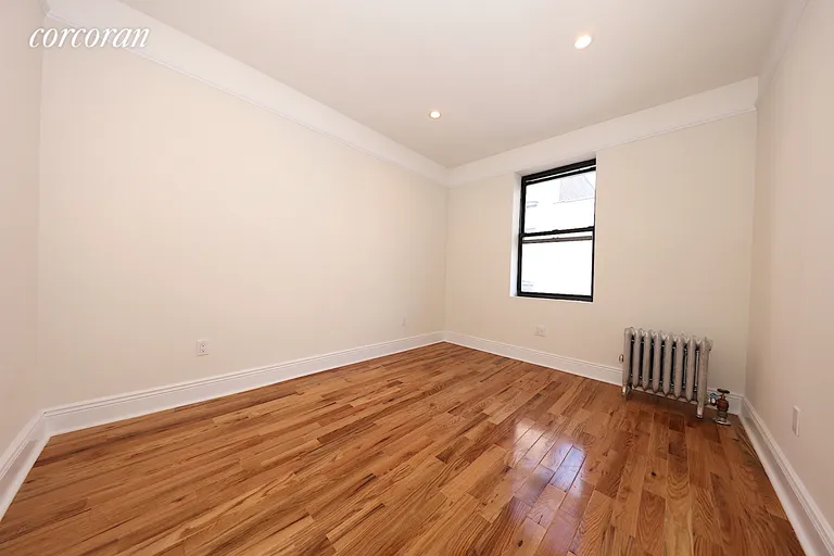 New York City Real Estate | View 32-20 34th Avenue, 5-C | room 6 | View 7