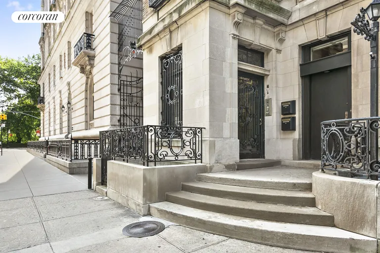 New York City Real Estate | View 6 West 74th Street, 3 | 5 Beds, 4 Baths | View 1