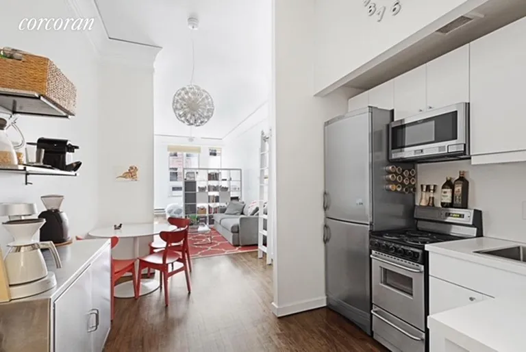 New York City Real Estate | View 23 Waverly Place, 3G | room 1 | View 2