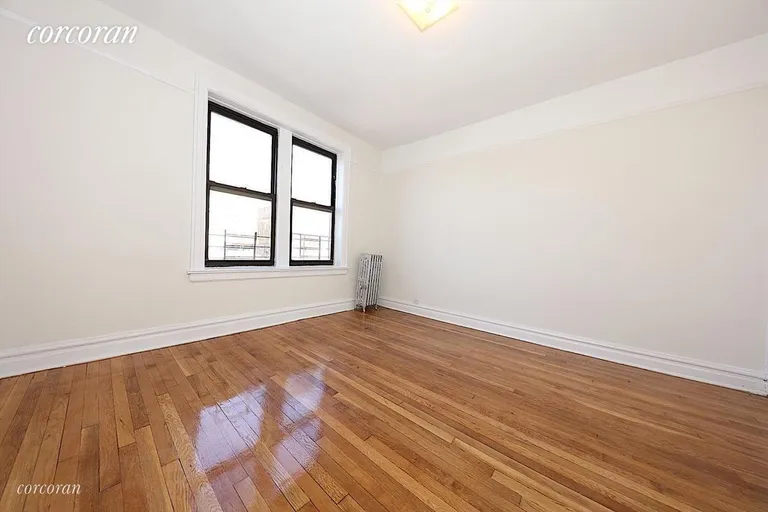 New York City Real Estate | View 23-30 31st Road, 2D | room 3 | View 4
