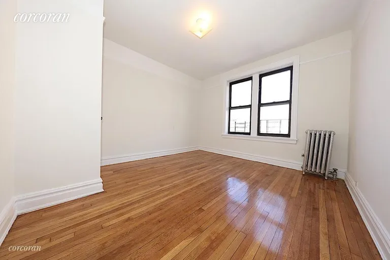 New York City Real Estate | View 23-30 31st Road, 2D | room 6 | View 7