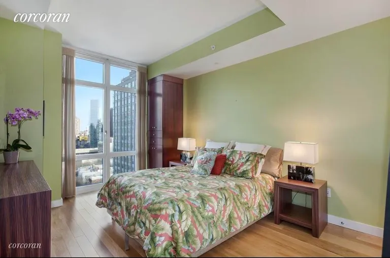 New York City Real Estate | View 555 West 59th Street, 23B | room 1 | View 2