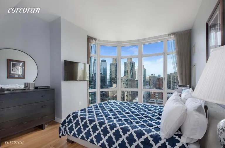 New York City Real Estate | View 555 West 59th Street, 23B | room 2 | View 3