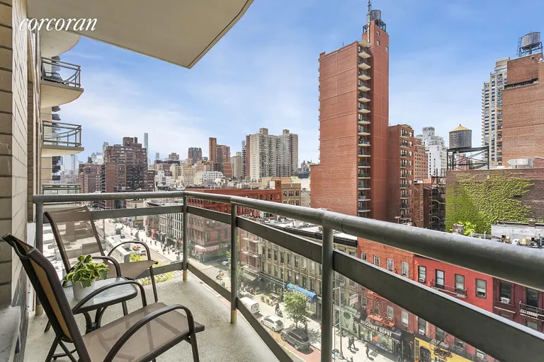 New York City Real Estate | View 300 East 85th Street, 804 | room 3 | View 4