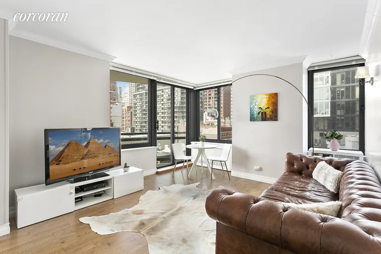 New York City Real Estate | View 300 East 85th Street, 804 | 2 Beds, 2 Baths | View 1