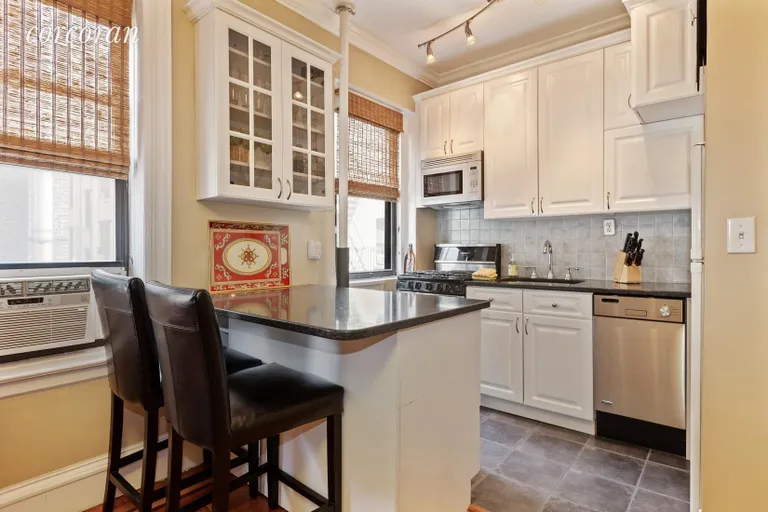 New York City Real Estate | View 315 East 77th Street, 4G | Kitchen  | View 2
