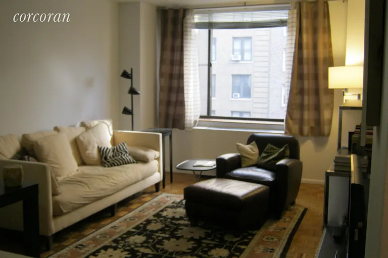 New York City Real Estate | View 130 West 79th Street, 7C | room 1 | View 2