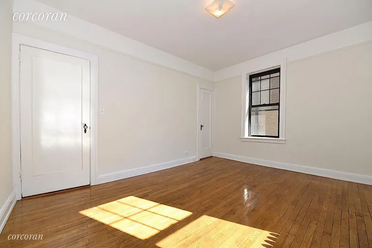 New York City Real Estate | View 25-41 30th Road, 3G | room 5 | View 6