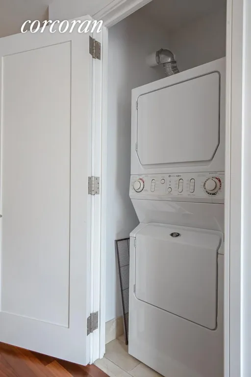 New York City Real Estate | View 30 West Street, PH2C | LAUNDRY ROOM | View 9