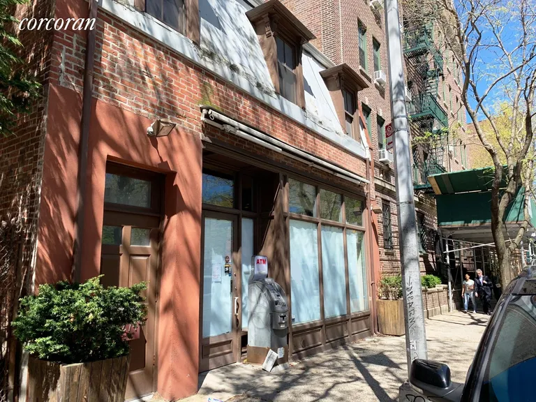 New York City Real Estate | View 274 Hall Street, 1 | room 1 | View 2