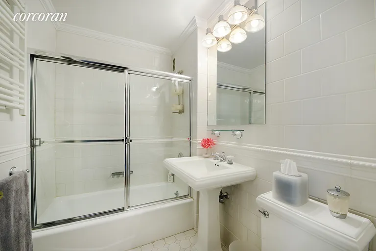 New York City Real Estate | View 404 East 76th Street, 6K | room 7 | View 8