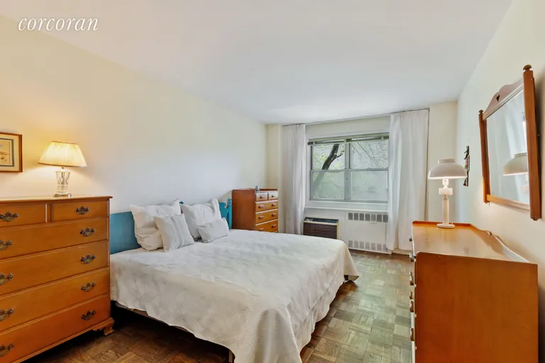 New York City Real Estate | View 345 West 58th Street, 5s | room 1 | View 2
