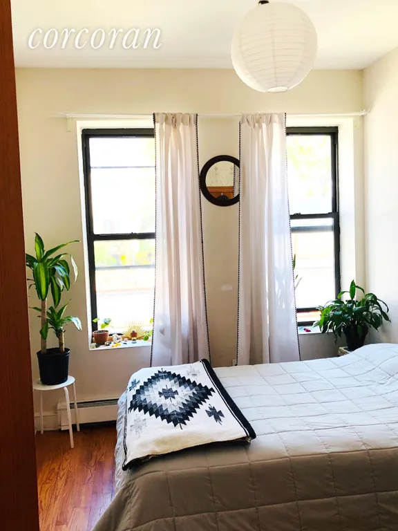 New York City Real Estate | View 299 Montgomery Street, 2 | room 8 | View 9