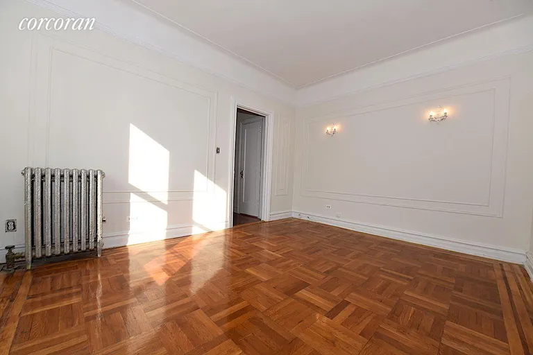 New York City Real Estate | View 34-20 32nd Street, 6J | room 2 | View 3
