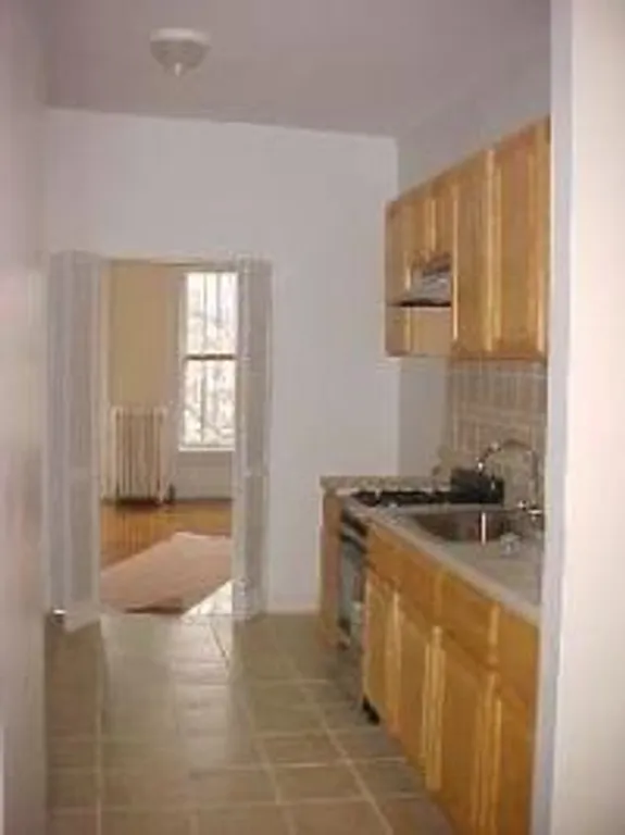 New York City Real Estate | View 192 Clermont Avenue, 2 | room 3 | View 4