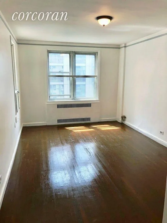 New York City Real Estate | View 305 West 52Nd Street, 5H | room 2 | View 3