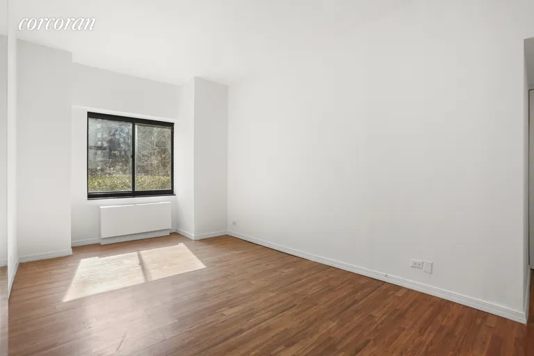 New York City Real Estate | View 377 Rector Place, 1D | room 4 | View 5