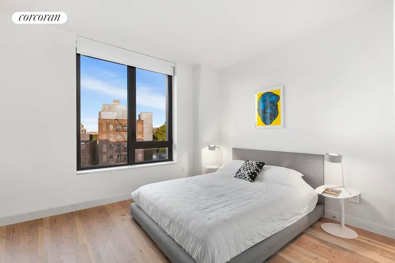 New York City Real Estate | View 90 Furman Street, N1001 | room 13 | View 14