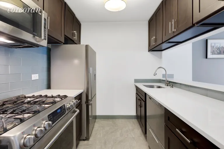 New York City Real Estate | View 2 South End Avenue, 5K | 1 Bed, 1 Bath | View 1