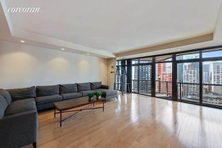 New York City Real Estate | View 100 United Nations Plaza, 29D | 3 Beds, 3 Baths | View 1