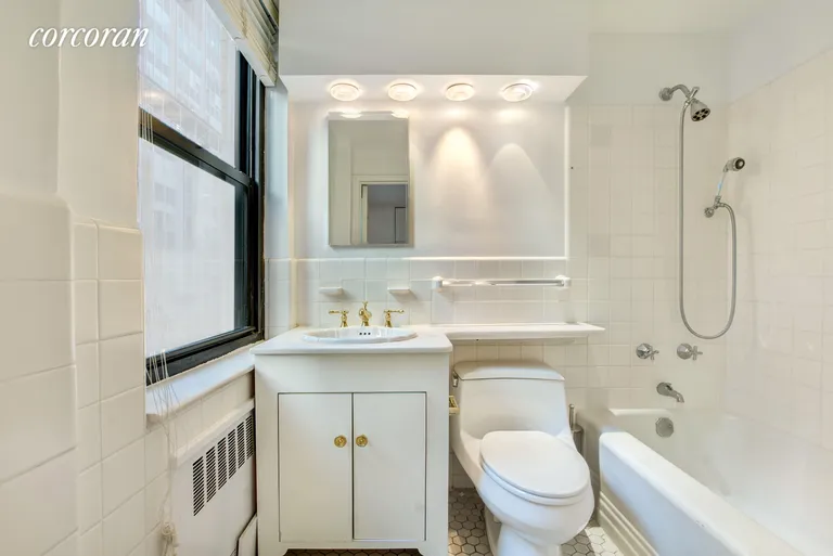 New York City Real Estate | View 135 East 54th Street, 6B | En suite windowed master bathroom | View 6