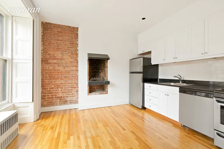 New York City Real Estate | View 76 Pierrepont Street, 4 | room 2 | View 3
